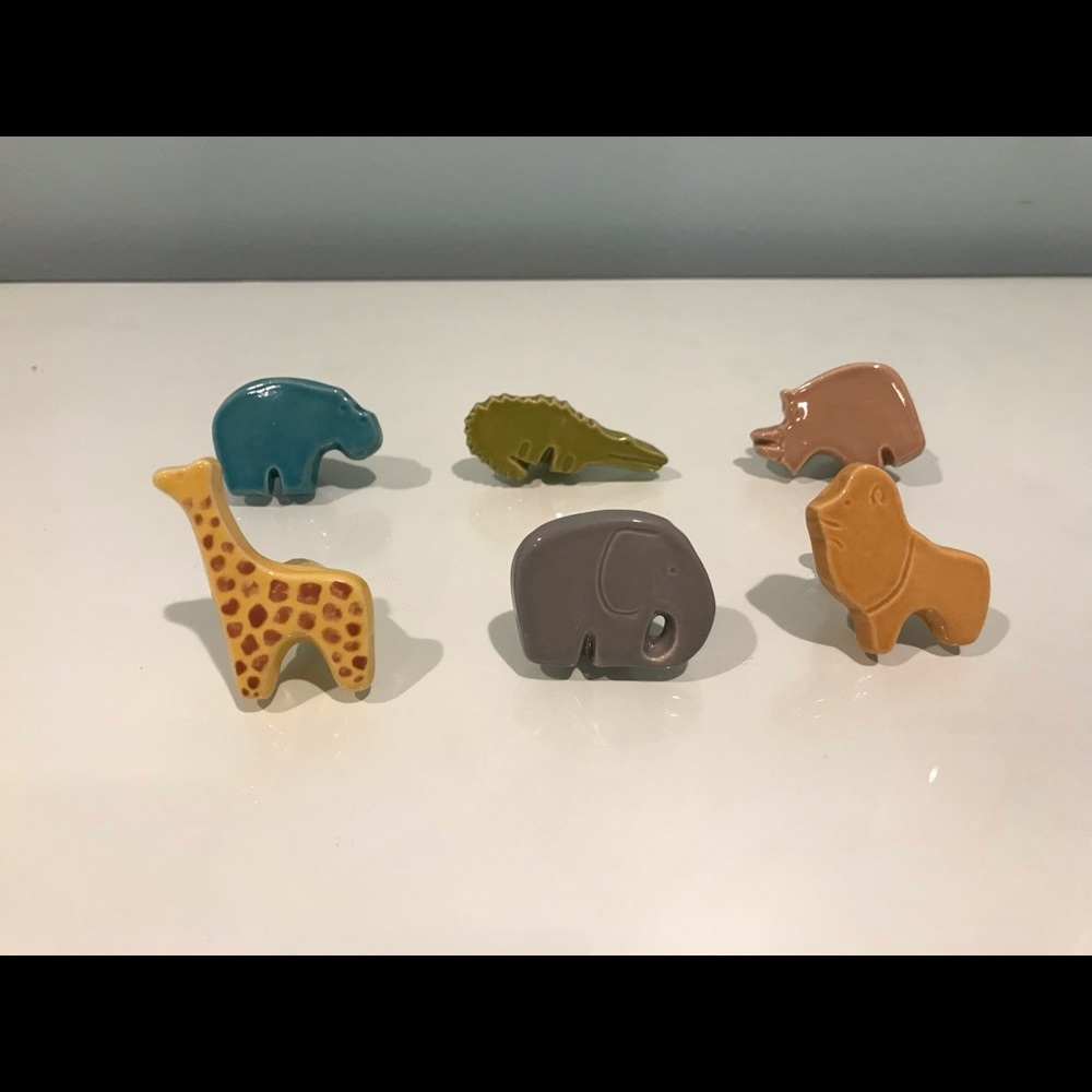 Set of 6 Safari themed ceramic knobs
